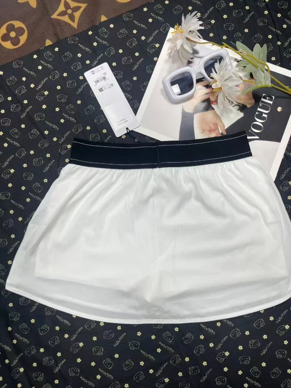 Brand new👩‍💼Tennis Skirt White Alo Yoga Match Point Sportygirl style💨